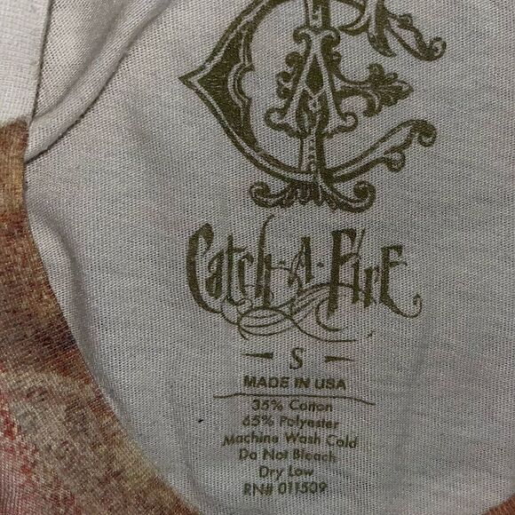 💛 Catch a Fire Bob Marley T-shirt - Picture 5 of 5